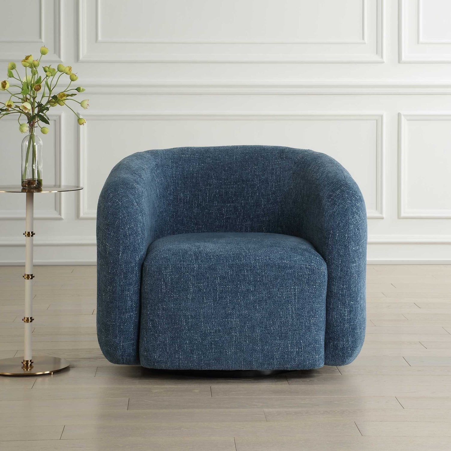 UTTERMOST JUNIE SWIVEL BARREL CHAIR - Lounge