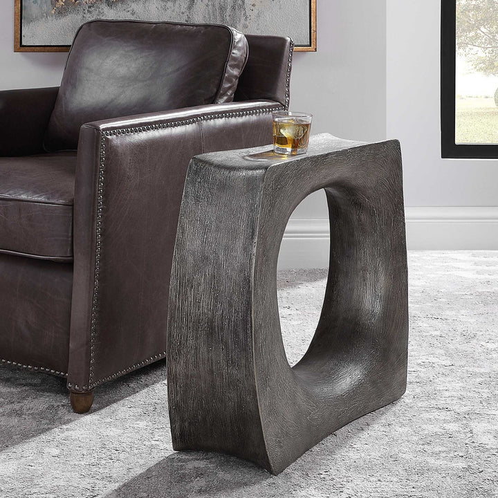 UTTERMOST VALIRA MODERN ACCENT TABLE - Side