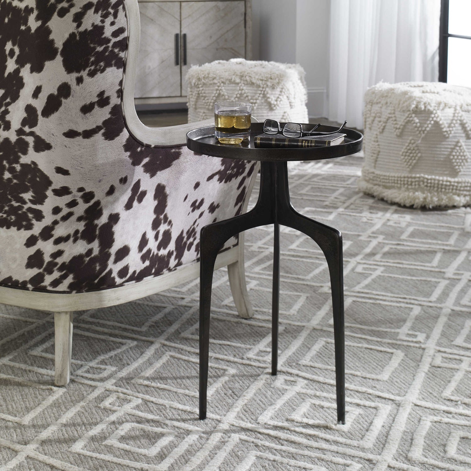 UTTERMOST KENNA ACCENT TABLE - Side