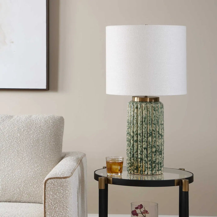 UTTERMOST Hensley & Table Lamp
