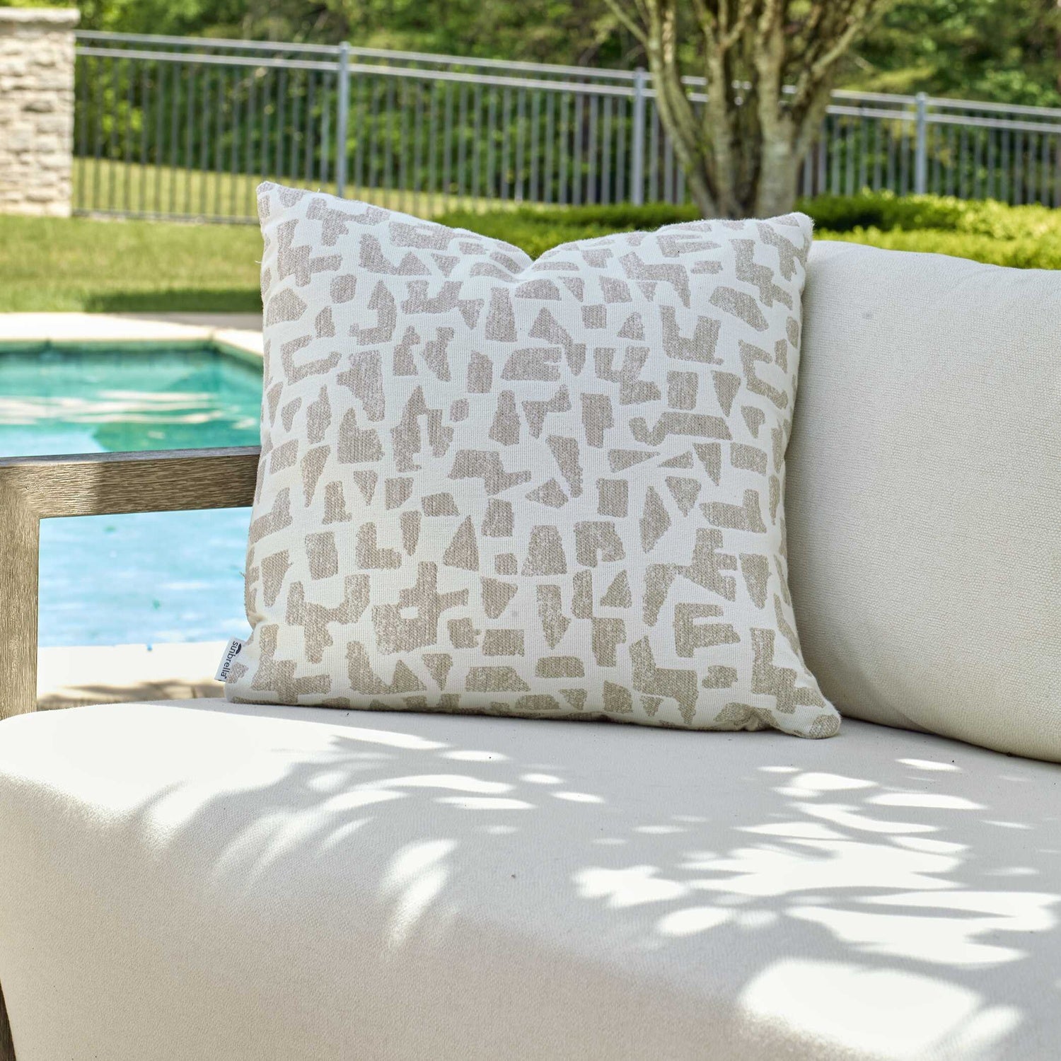 UTTERMOST SCATTER ABSTRACT OUTDOOR PILLOW - Decorative Accents