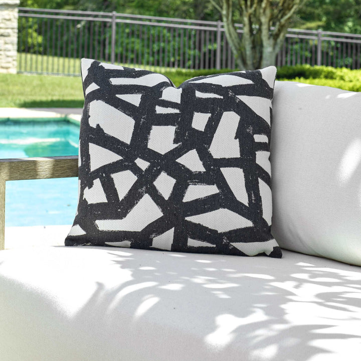 UTTERMOST DRAFT ONYX OUTDOOR PILLOW - Decorative Accents