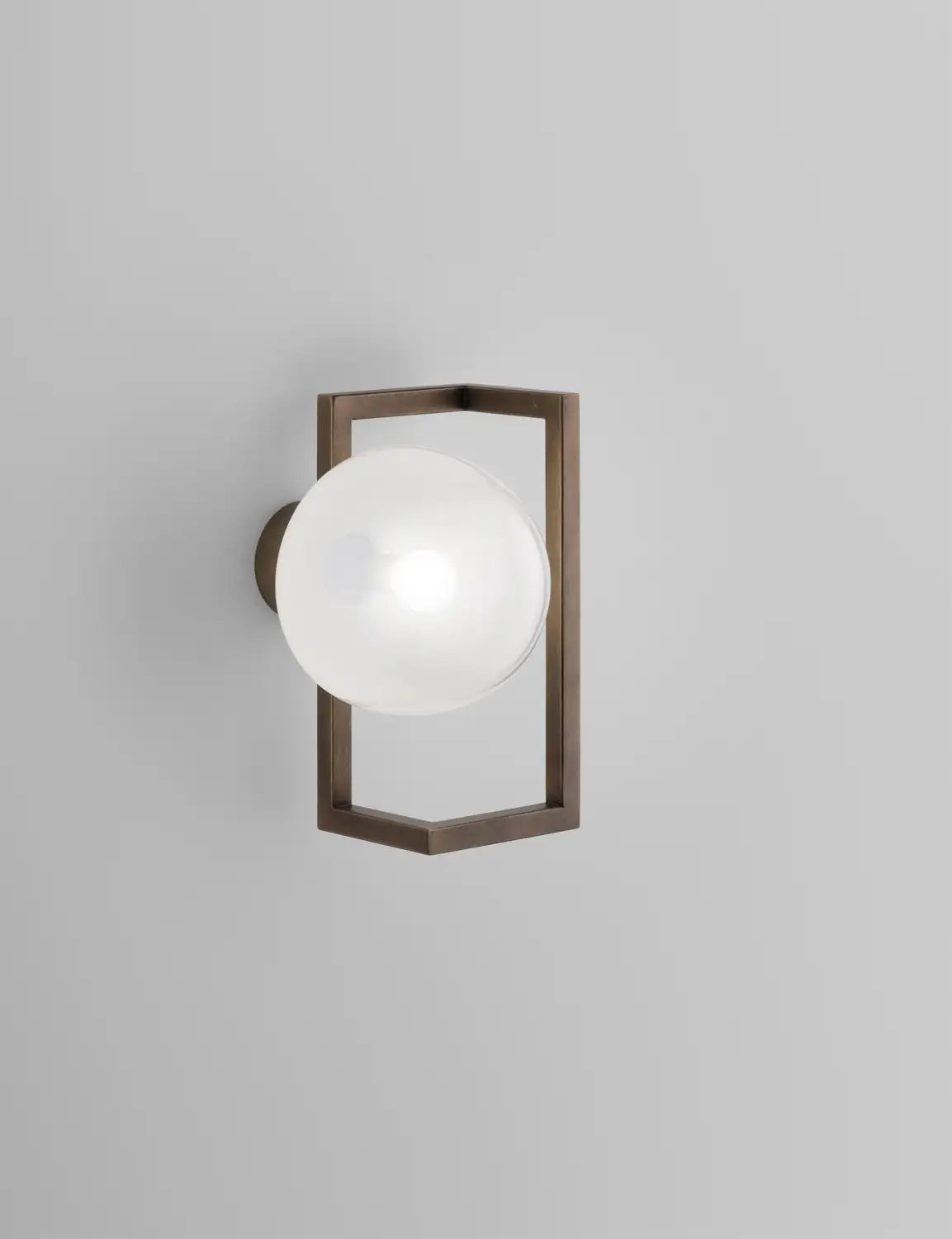 VISTOSI, GLOBOSE SCONCES, WALL SCONCES