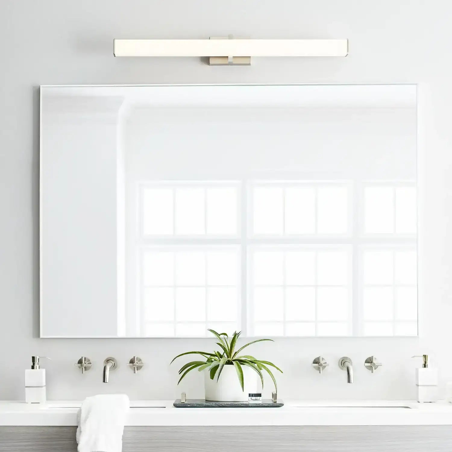 VISUAL COMFORT MODERN, ELLIS BATH, BATH VANITY LIGHT