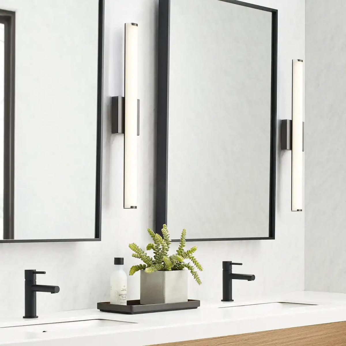 VISUAL COMFORT MODERN, FINN BATH, BATH VANITY LIGHT