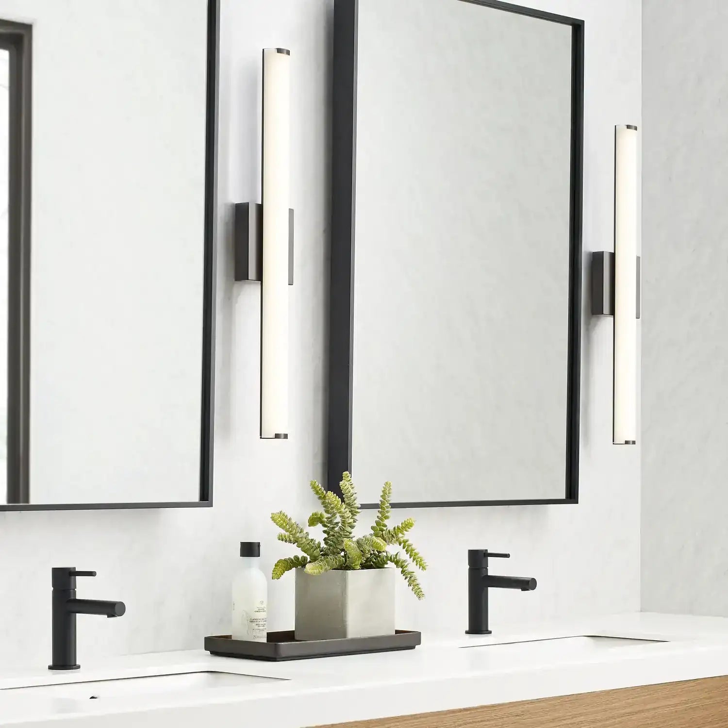VISUAL COMFORT MODERN, FINN BATH, BATH VANITY LIGHT