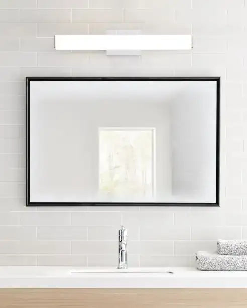 VISUAL COMFORT MODERN, LYNN BATH, BATH VANITY LIGHT