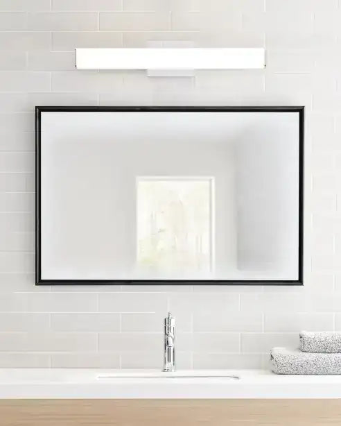 VISUAL COMFORT MODERN, LYNN BATH, BATH VANITY LIGHT