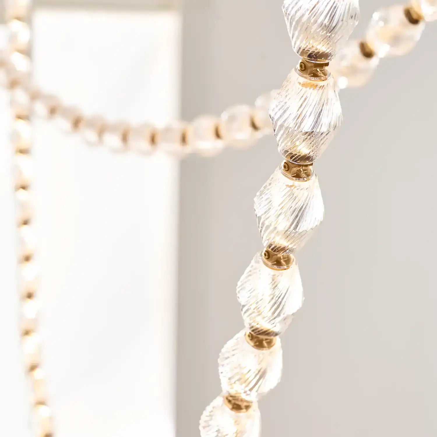 VISUAL COMFORT MODERN, COLLIER CHANDELIER, CHANDELIER LIGHT