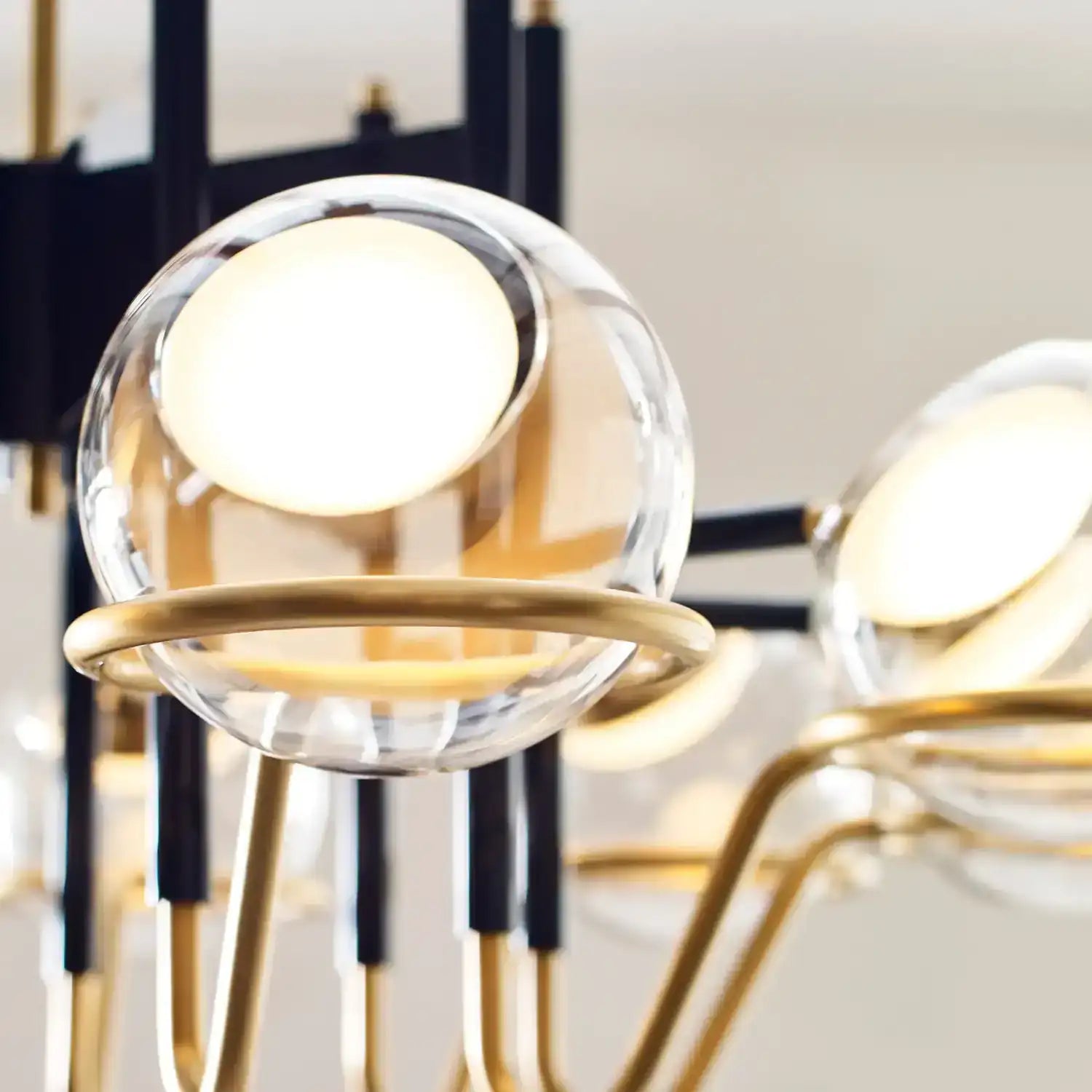 VISUAL COMFORT MODERN, CROSBY CHANDELIER, CHANDELIER LIGHT
