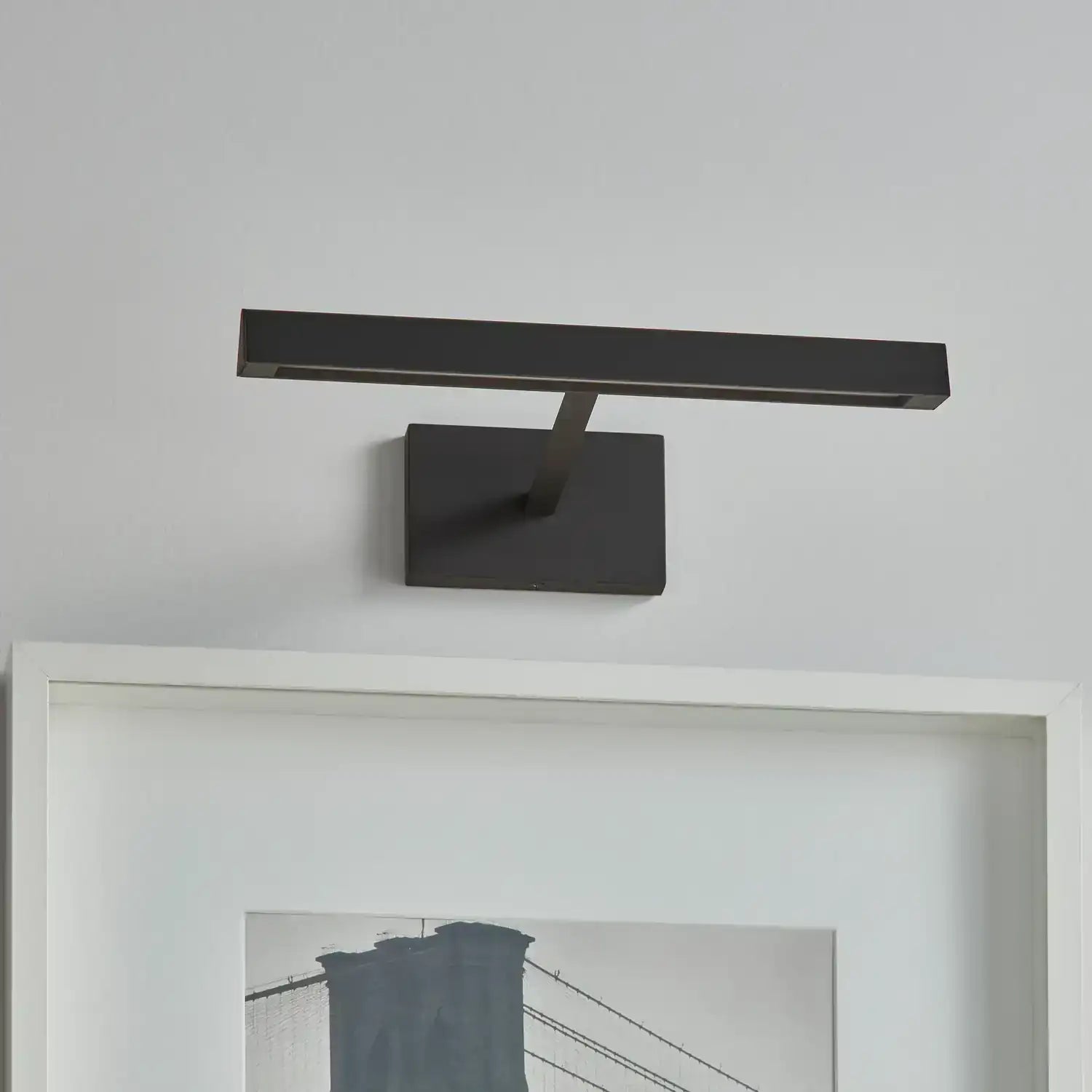 VISUAL COMFORT MODERN, DESSAU PICTURE LIGHT, WALL SCONCES