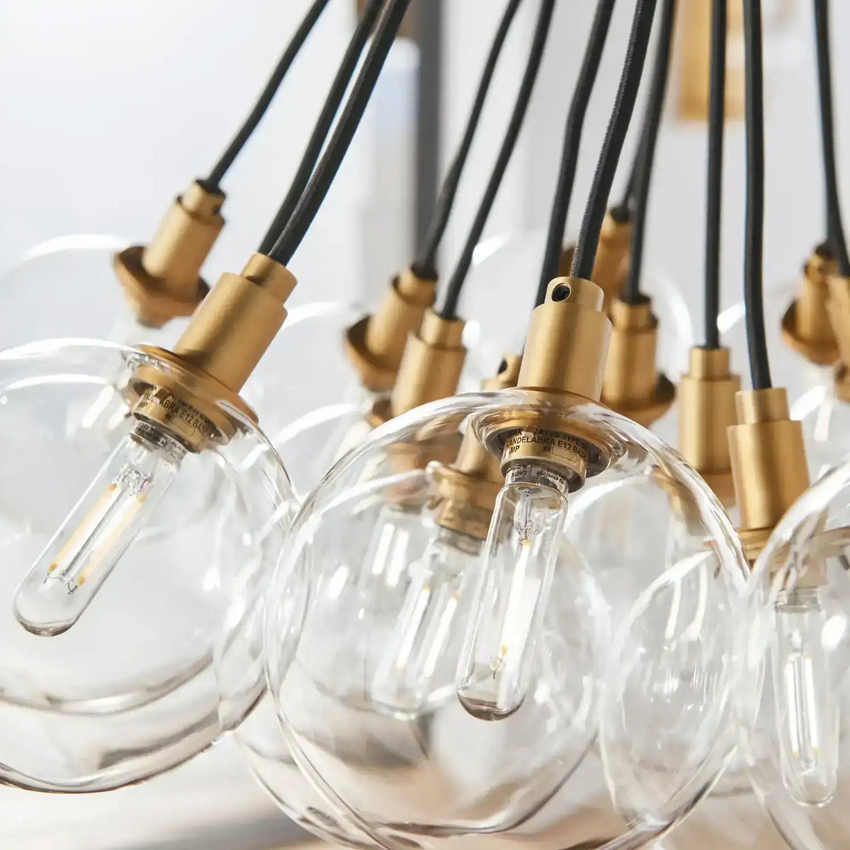 VISUAL COMFORT MODERN, GAMBIT CHANDELIER, CHANDELIER LIGHT