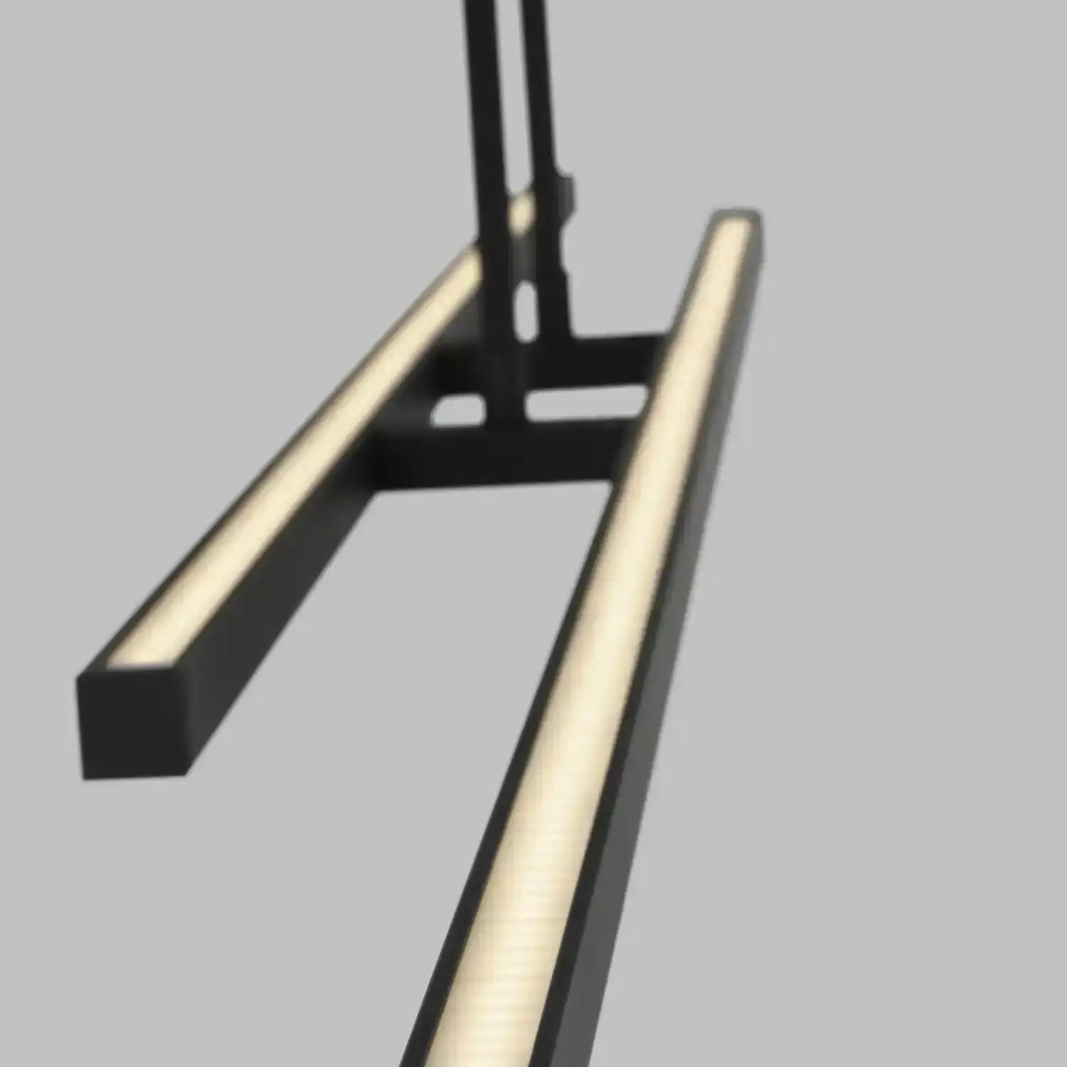 VISUAL COMFORT MODERN, STAGGER LINEAR SUSPENSION, PENDANT LIGHT