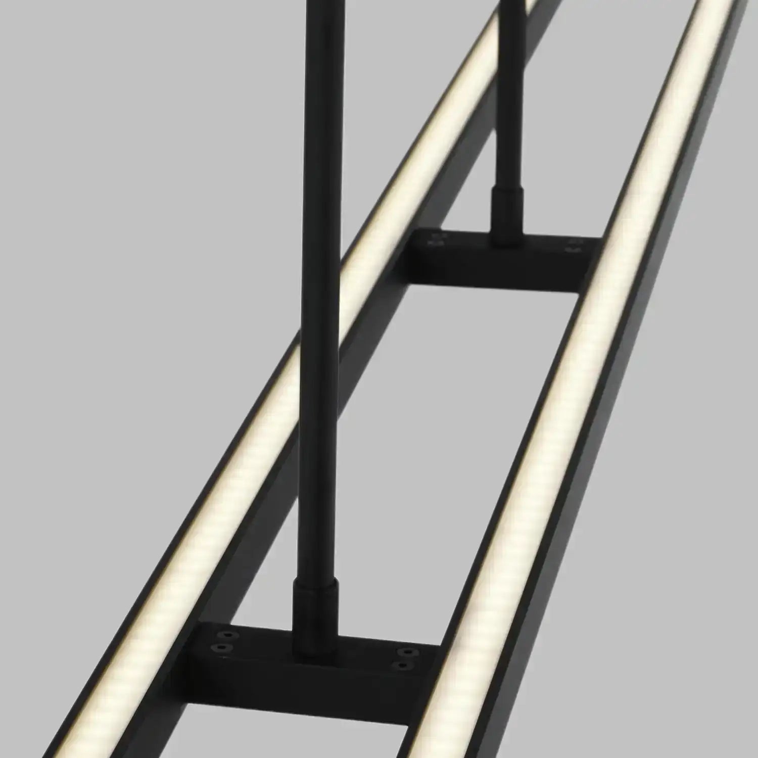 VISUAL COMFORT MODERN, STAGGER LINEAR SUSPENSION, PENDANT LIGHT