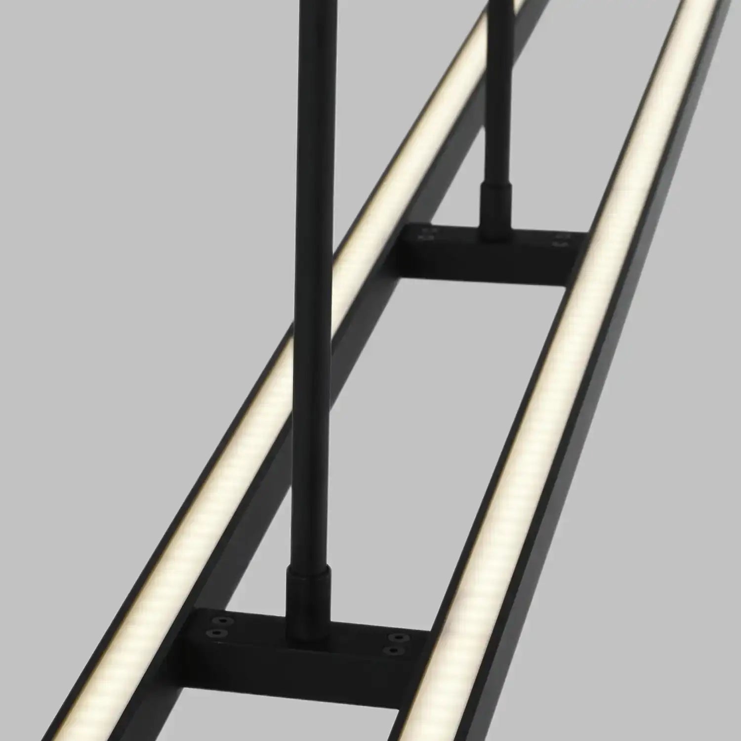 VISUAL COMFORT MODERN, STAGGER LINEAR SUSPENSION, PENDANT LIGHT