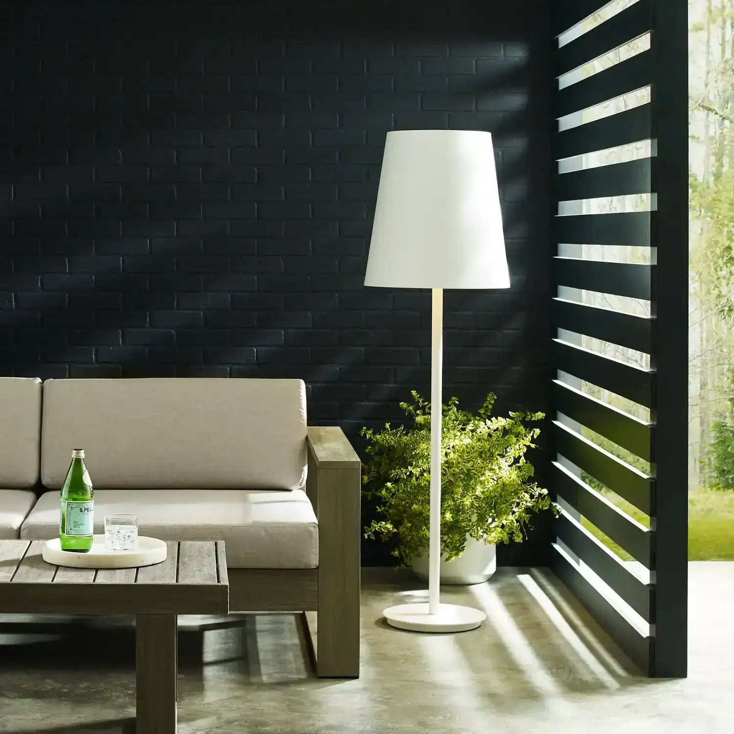 VISUAL COMFORT MODERN, NEVIS OUTDOOR FLOOR LAMP, OUTDOOR WALL LIGHTS