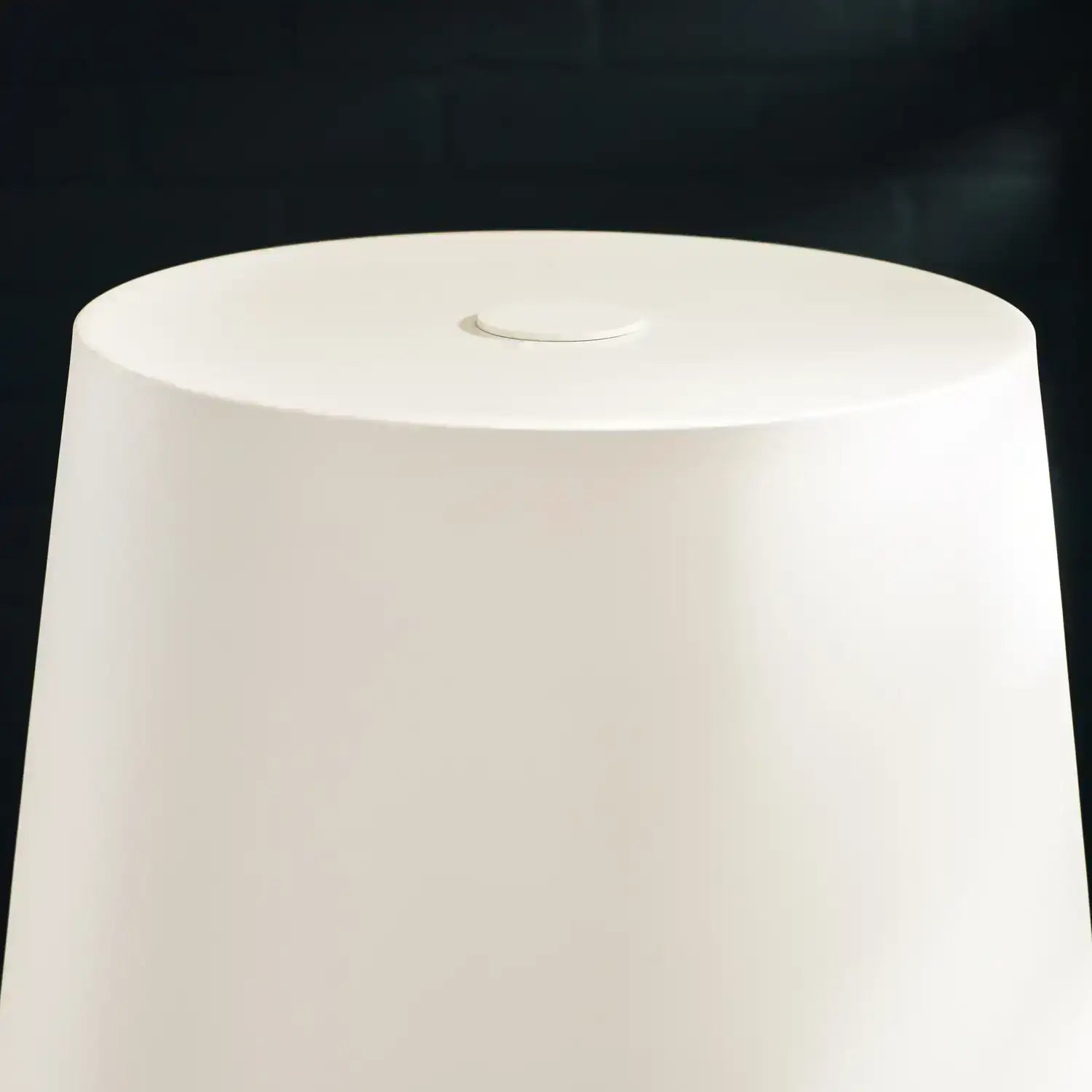 VISUAL COMFORT MODERN, NEVIS OUTDOOR FLOOR LAMP, OUTDOOR WALL LIGHTS