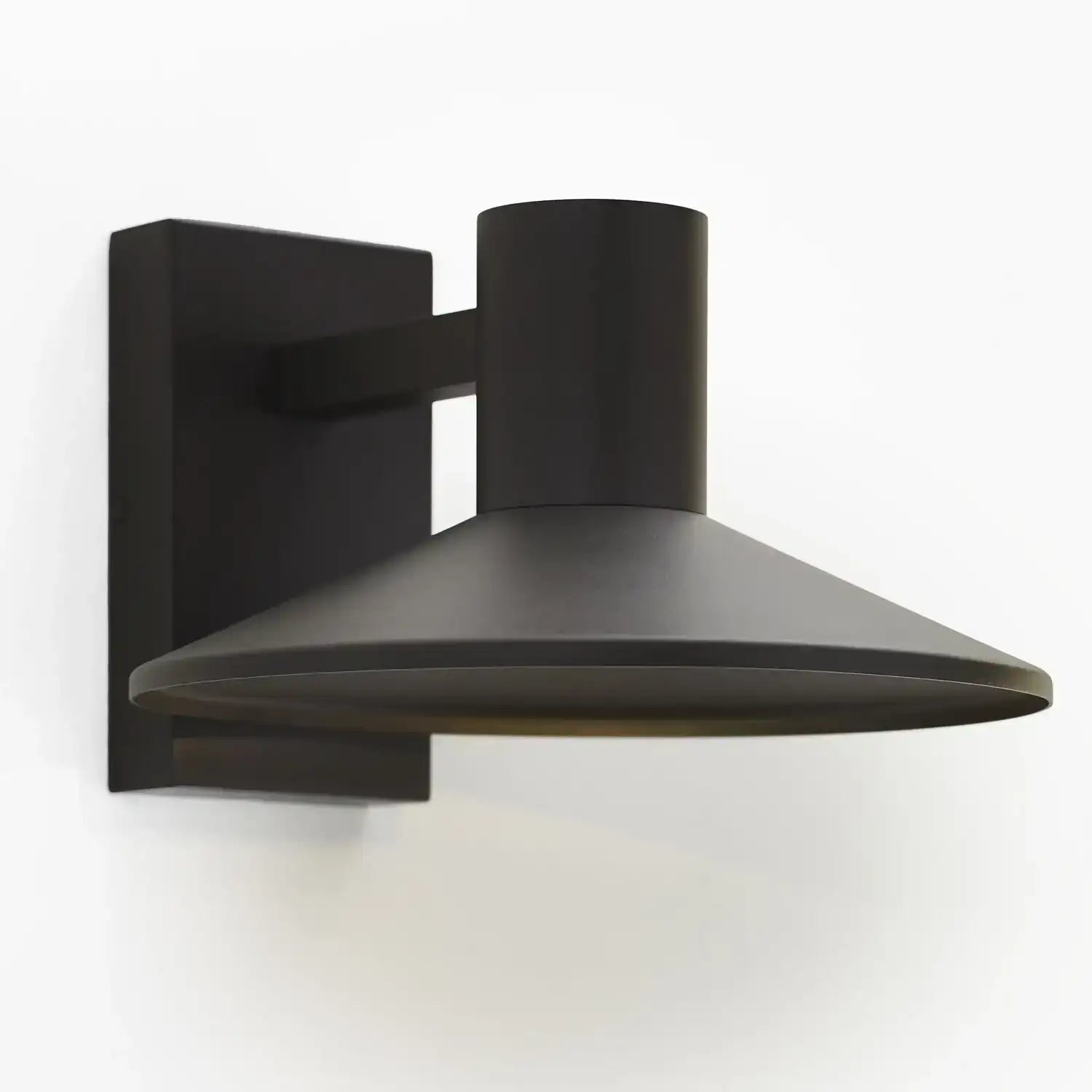 VISUAL COMFORT MODERN, OUTDOOR WALL, OUTDOOR WALL LIGHTS