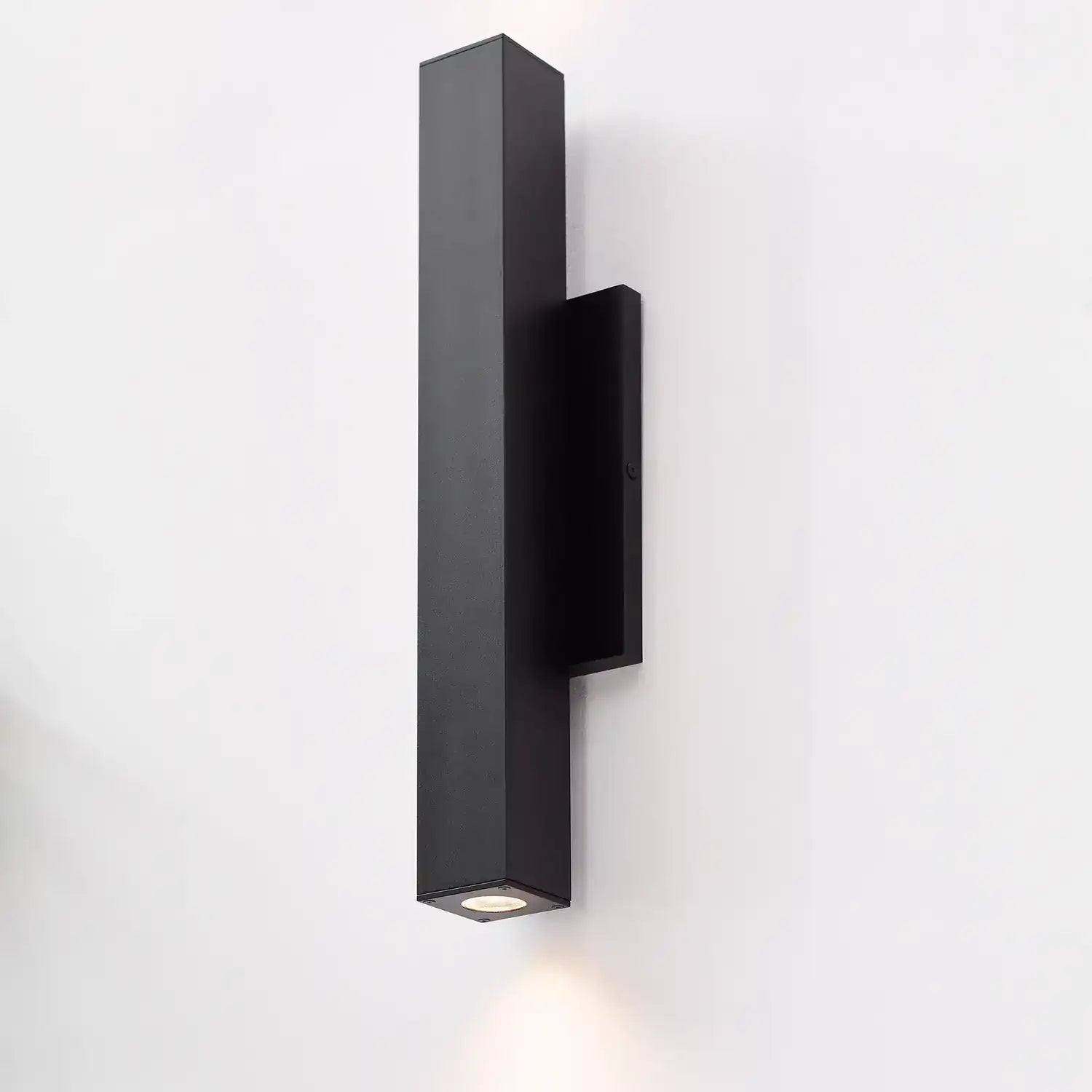 VISUAL COMFORT MODERN, CHARA SQUARE OUTDOOR WALL, OUTDOOR WALL LIGHTS