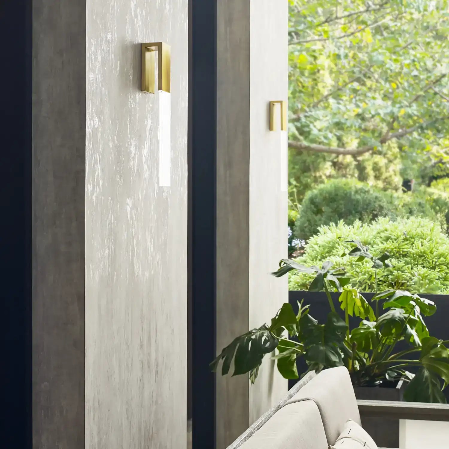 VISUAL COMFORT MODERN, KULMA OUTDOOR WALL LIGHT, OUTDOOR WALL LIGHTS