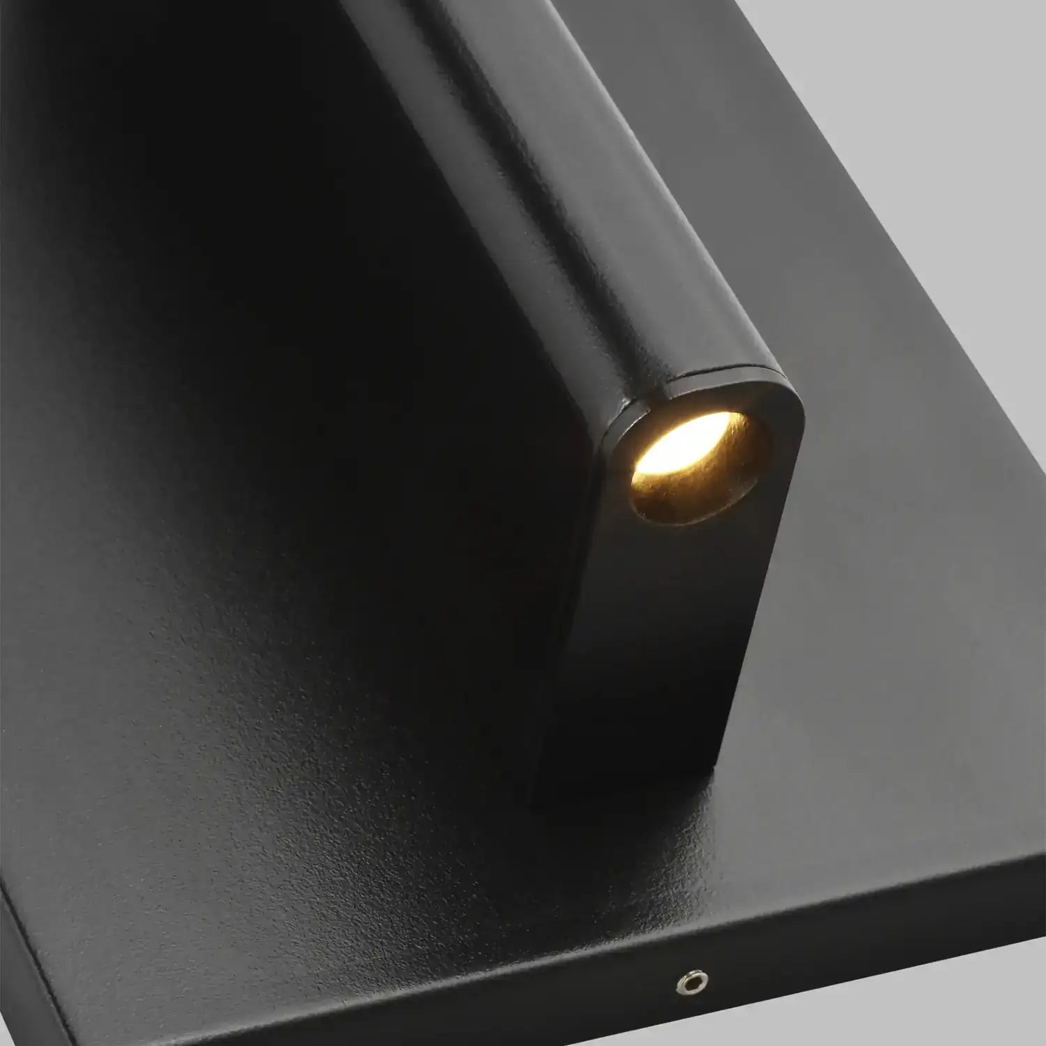 VISUAL COMFORT & CO., LLOYDS OUTDOOR WALL LIGHT, OUTDOOR WALL LIGHTS