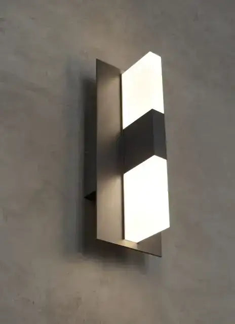 VISUAL COMFORT MODERN, LYFT OUTDOOR WALL LIGHT, OUTDOOR WALL LIGHTS
