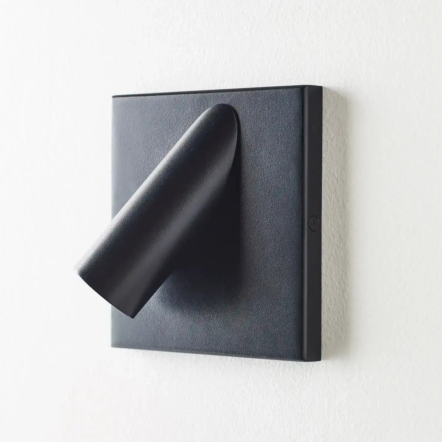 VISUAL COMFORT MODERN, PONTE OUTDOOR WALL, OUTDOOR WALL LIGHTS