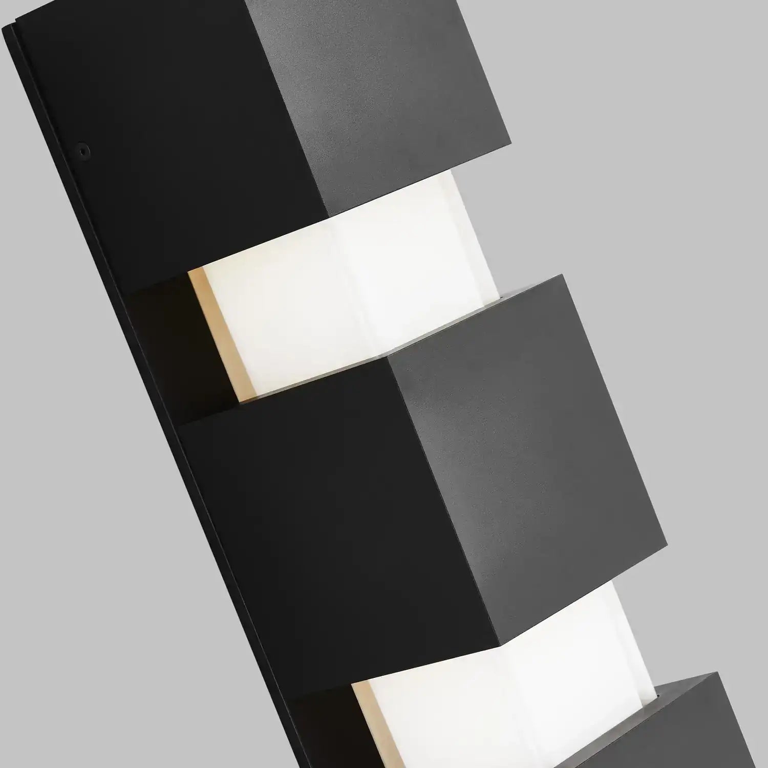 VISUAL COMFORT MODERN, LEAGAN OUTDOOR WALL LIGHT, OUTDOOR WALL LIGHTS
