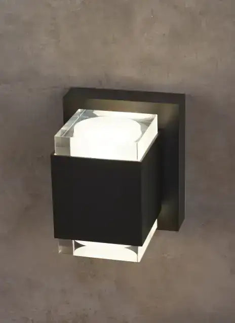 VISUAL COMFORT MODERN, VOTO OUTDOOR WALL LIGHT, OUTDOOR WALL LIGHTS