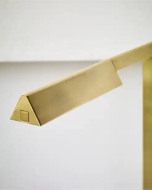 VISUAL COMFORT & CO. DESSAU TABLE LAMP - Table