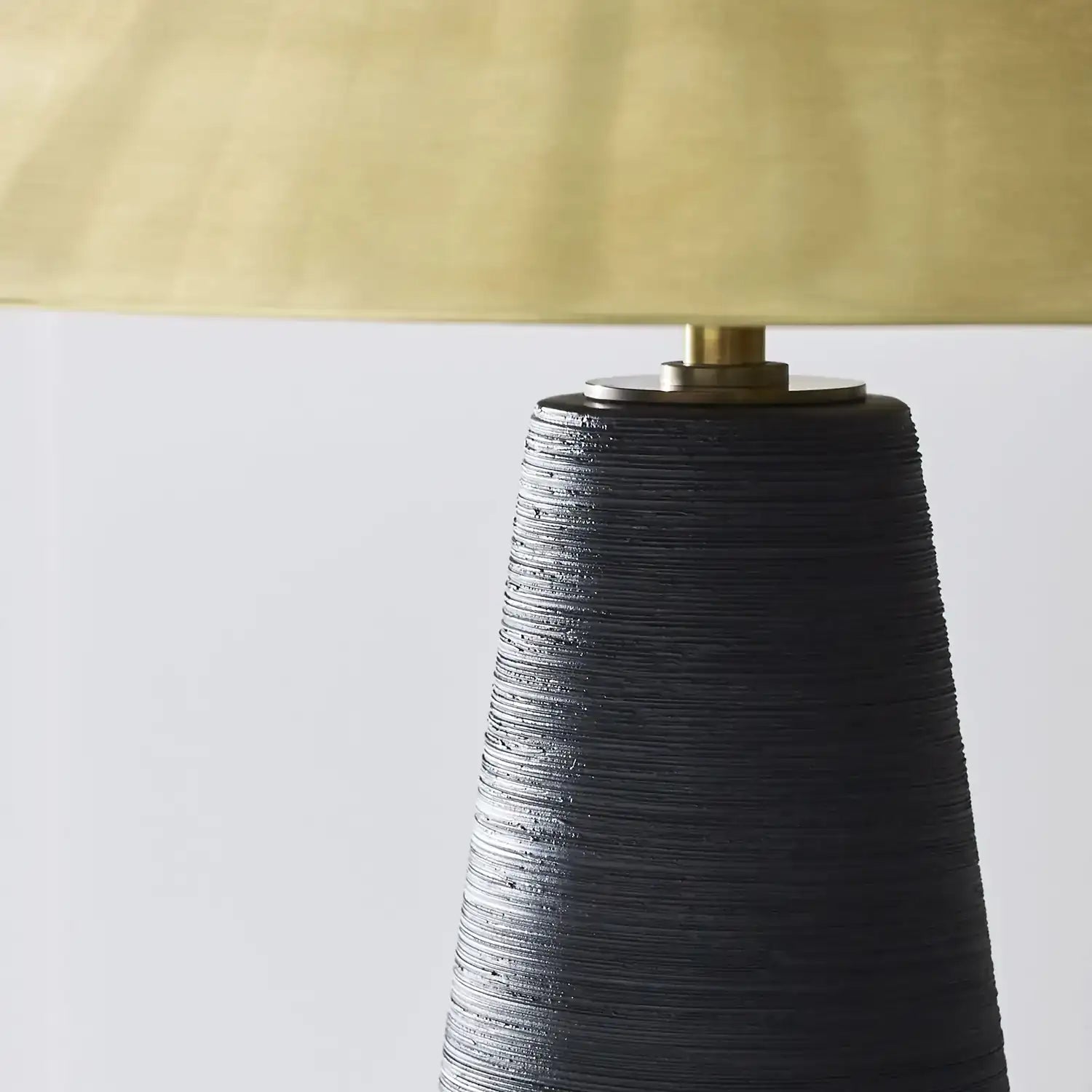 VISUAL COMFORT MODERN, KARAM TABLE LAMP, TABLE LAMPS