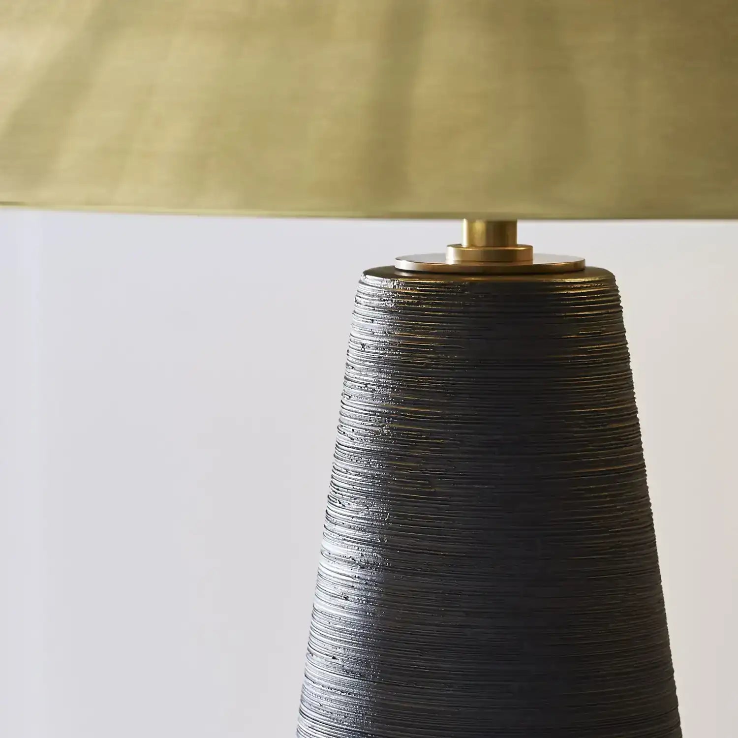 VISUAL COMFORT MODERN, KARAM TABLE LAMP, TABLE LAMPS
