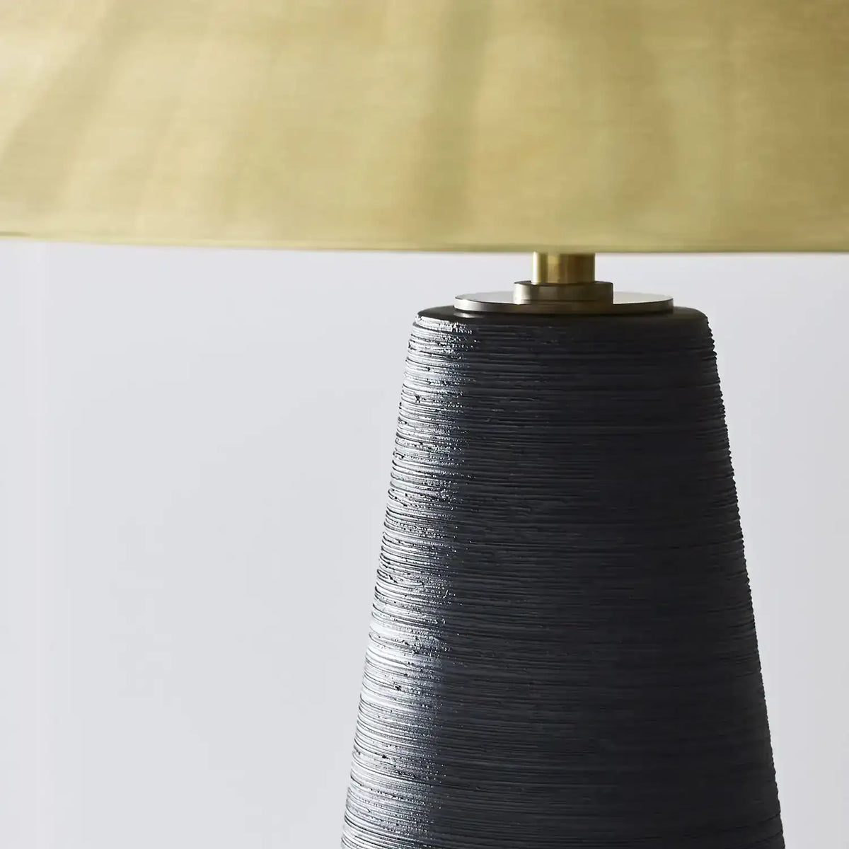 VISUAL COMFORT MODERN, KARAM TABLE LAMP, TABLE LAMPS