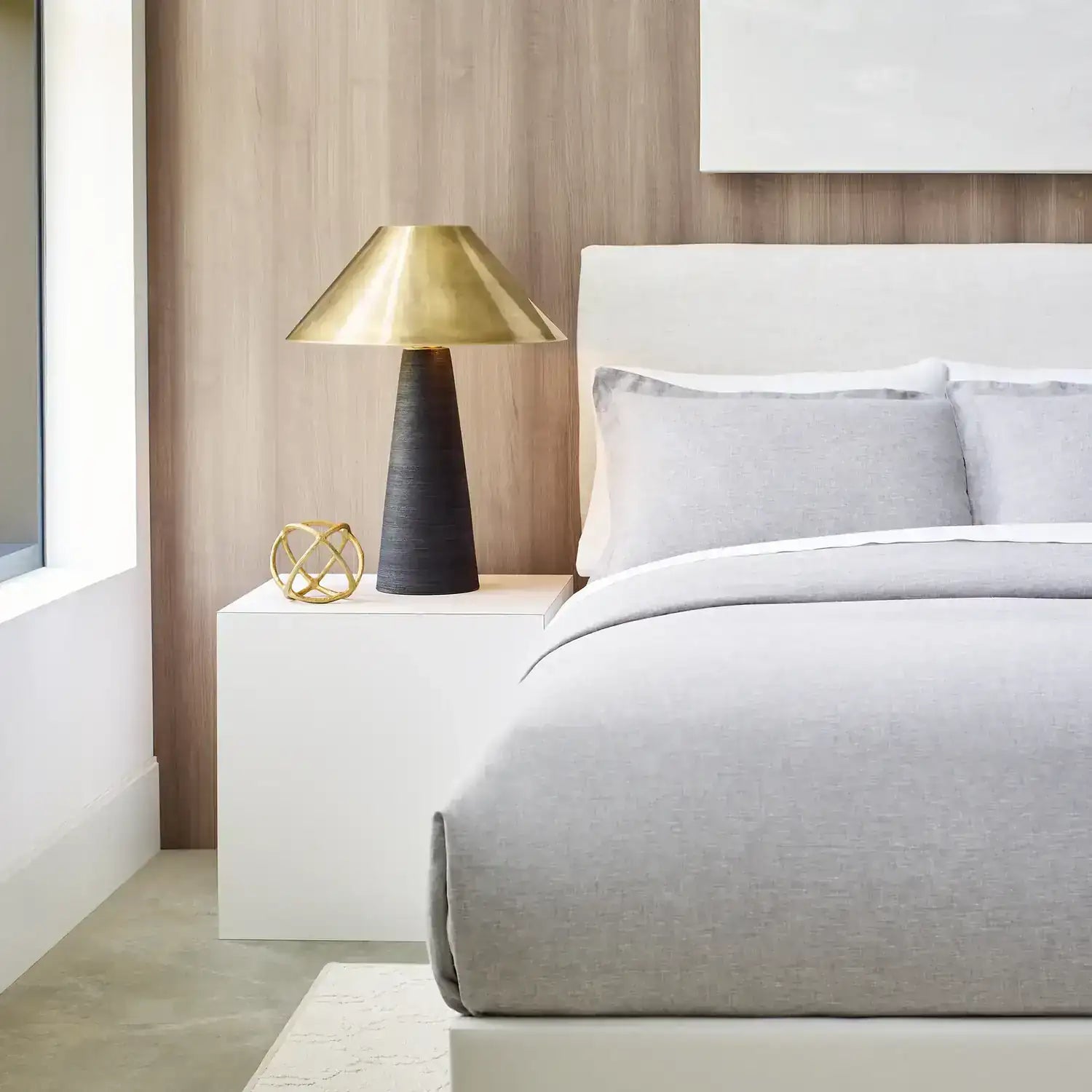 VISUAL COMFORT MODERN, KARAM TABLE LAMP, TABLE LAMPS