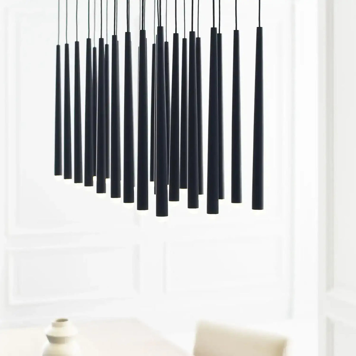 VISUAL COMFORT MODERN, PYLON LIGHT CHANDELIER, CHANDELIER LIGHT