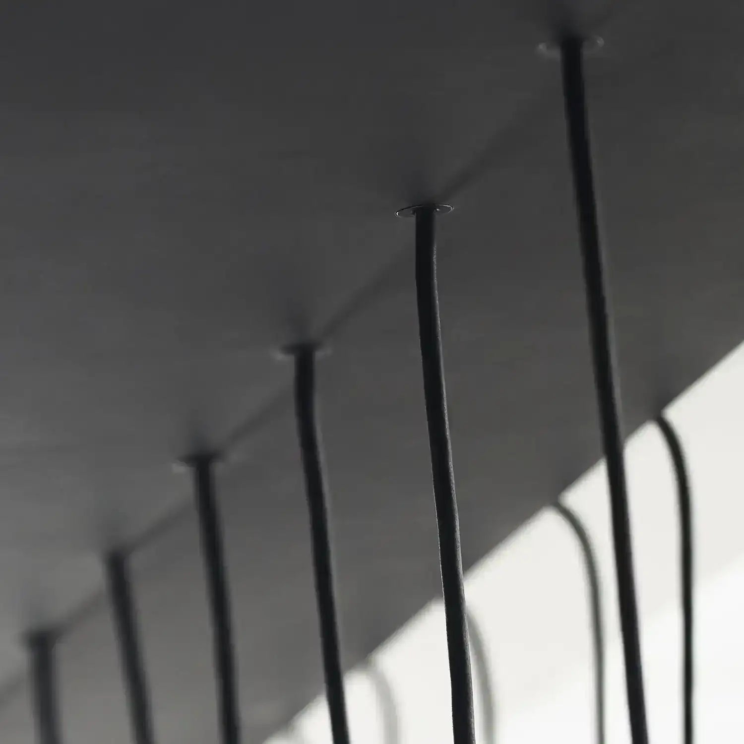 VISUAL COMFORT MODERN, PYLON LIGHT CHANDELIER, CHANDELIER LIGHT