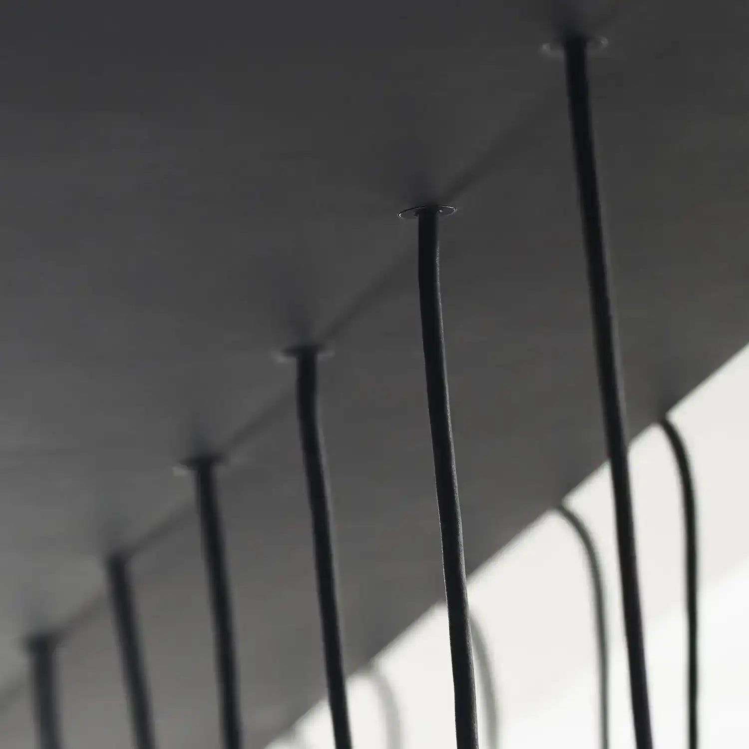 VISUAL COMFORT MODERN, PYLON LIGHT CHANDELIER, CHANDELIER LIGHT