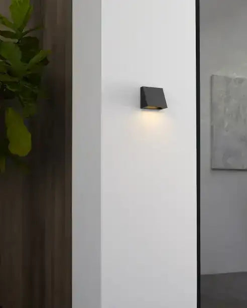 VISUAL COMFORT MODERN, PITCH SINGLE OUTDOOR WALL, OUTDOOR WALL LIGHTS