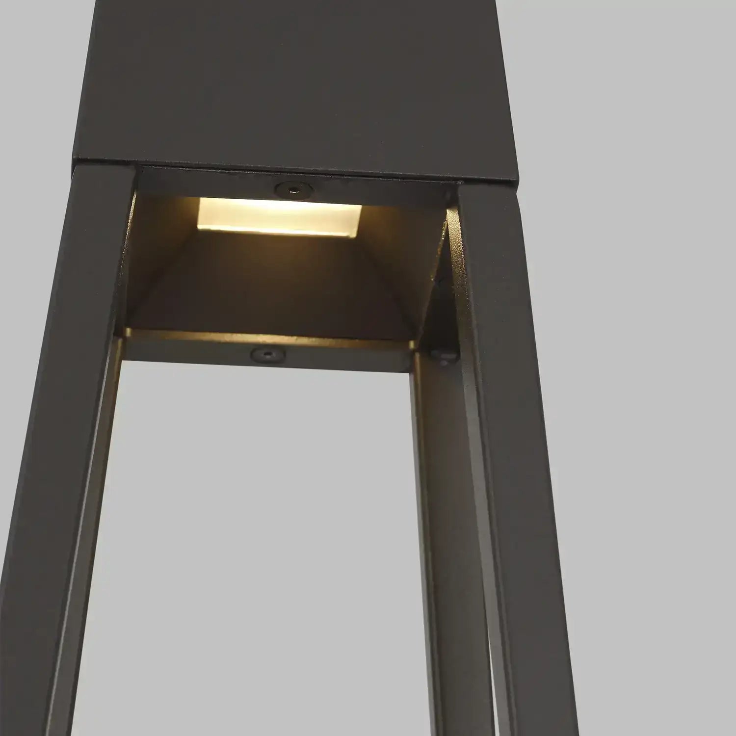 VISUAL COMFORT MODERN, APEX OUTDOOR X-LARGE FLOOR LAMP, OUTDOOR WALL LIGHTS