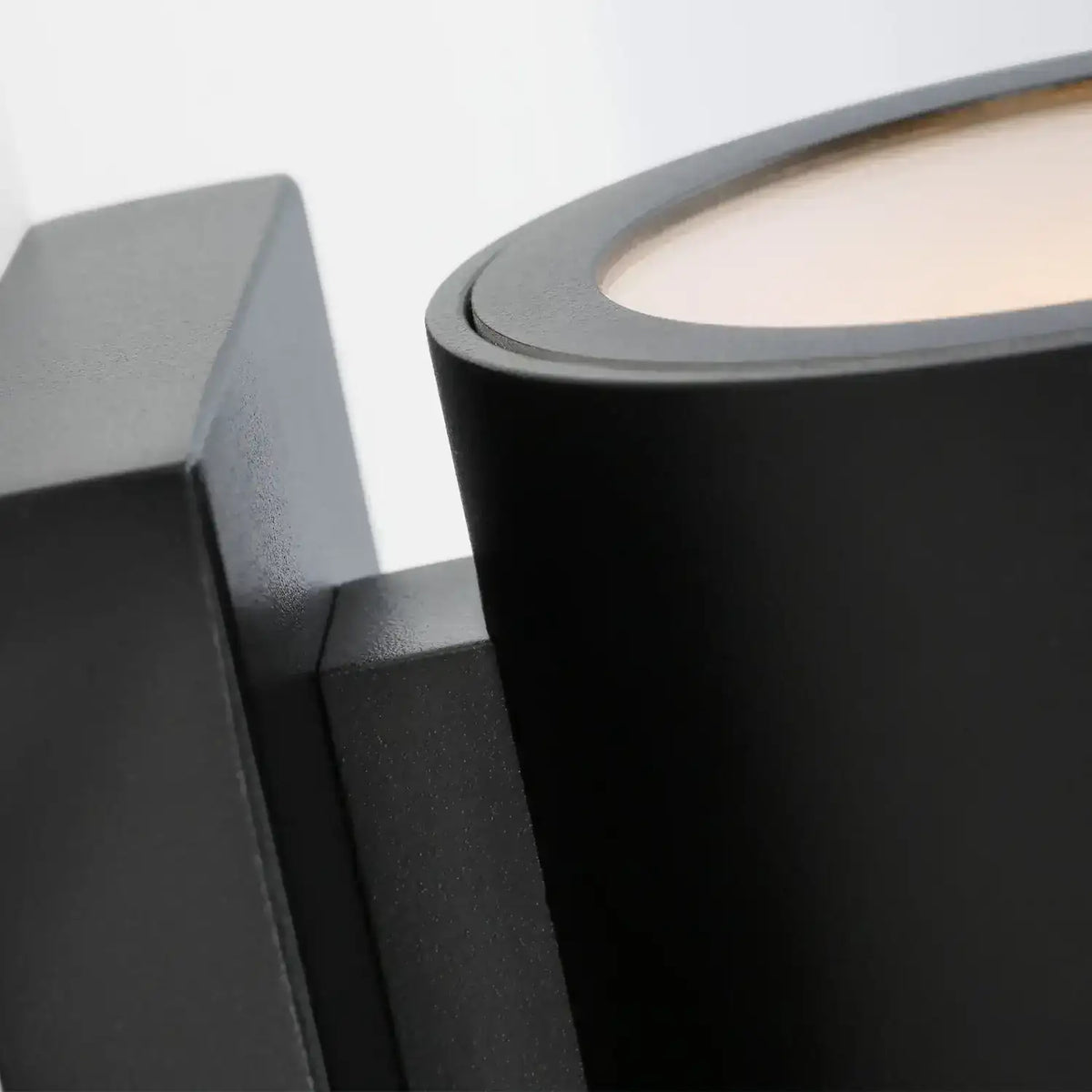 VISUAL COMFORT MODERN, PRESSA WALL, OUTDOOR WALL LIGHTS