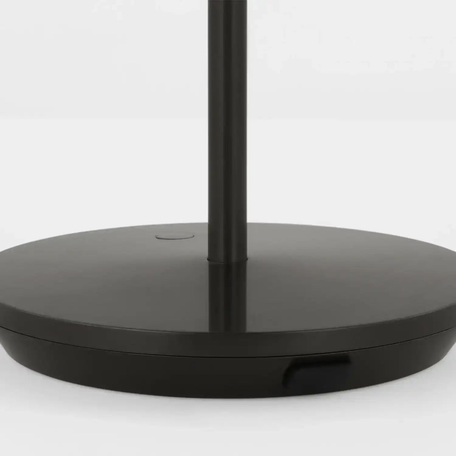 VISUAL COMFORT MODERN, NEVIS ACCENT RECHARGEABLE TABLE LAMP, TABLE LAMPS