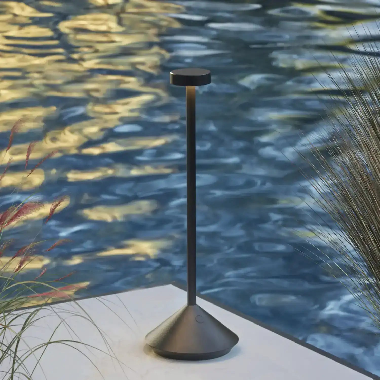 VISUAL COMFORT MODERN, MONETA ACCENT RECHARGEABLE TABLE LAMP, TABLE LAMPS