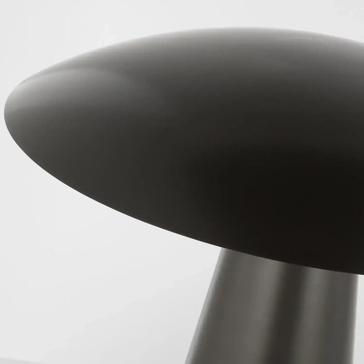 VISUAL COMFORT MODERN, AEGIS TABLE LAMP, TABLE LAMPS