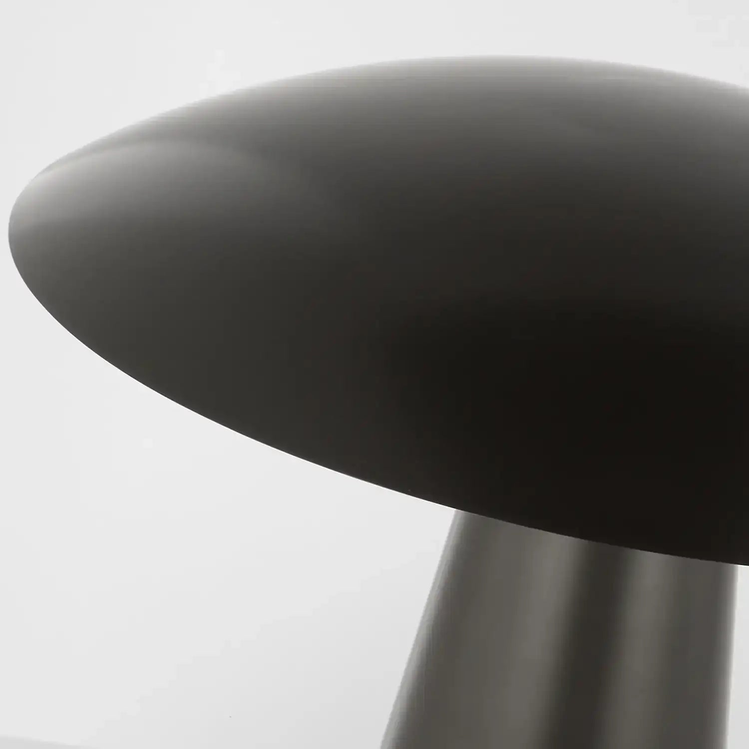 VISUAL COMFORT MODERN, AEGIS TABLE LAMP, TABLE LAMPS