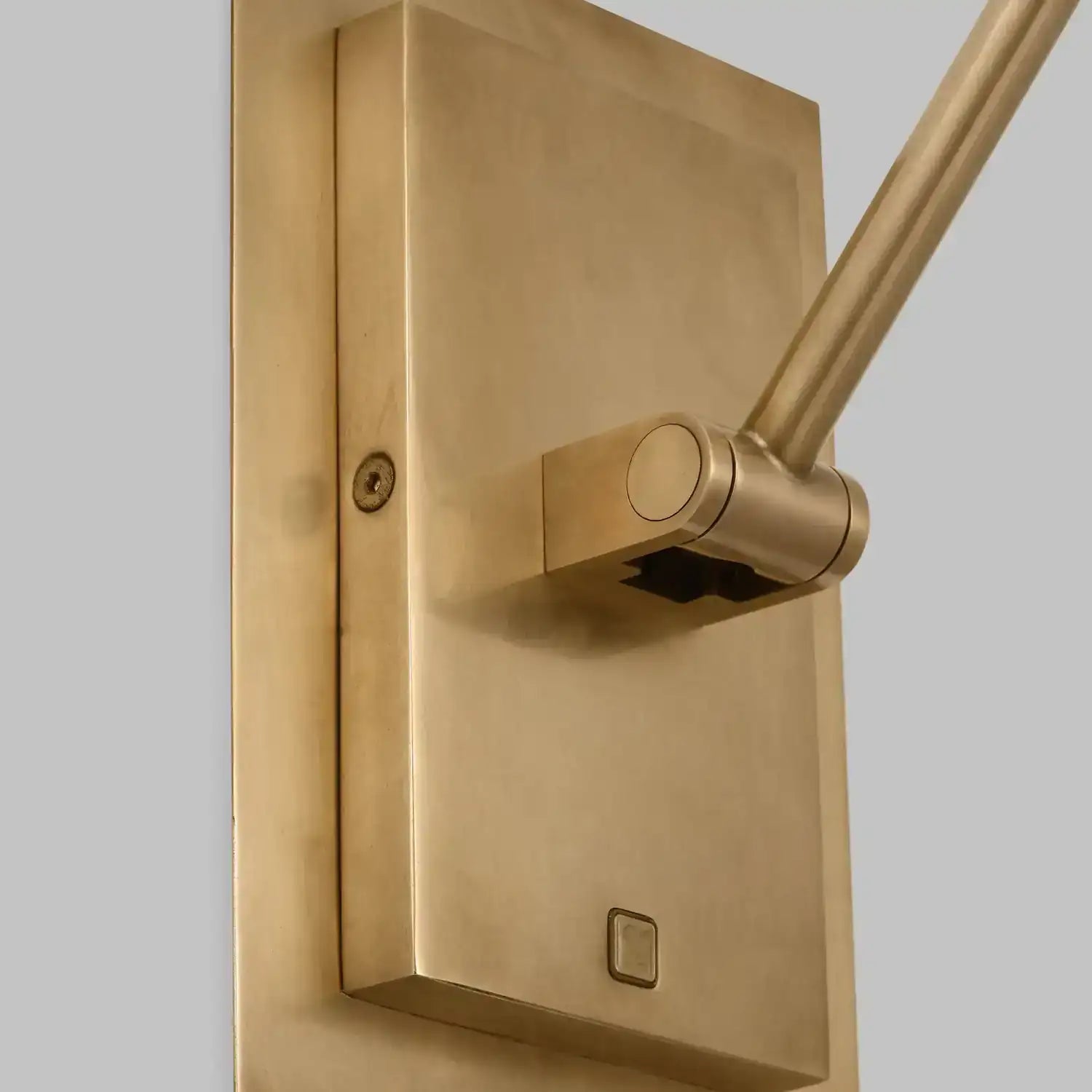 VISUAL COMFORT MODERN, PONTE TASK SCONCE, WALL SCONCES