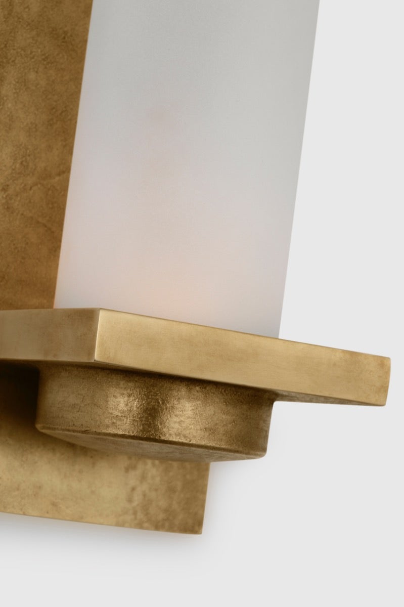 VISUAL COMFORT SIGNATURE CORNADO INDOOR/OUTDOOR HURRICANE SCONCE