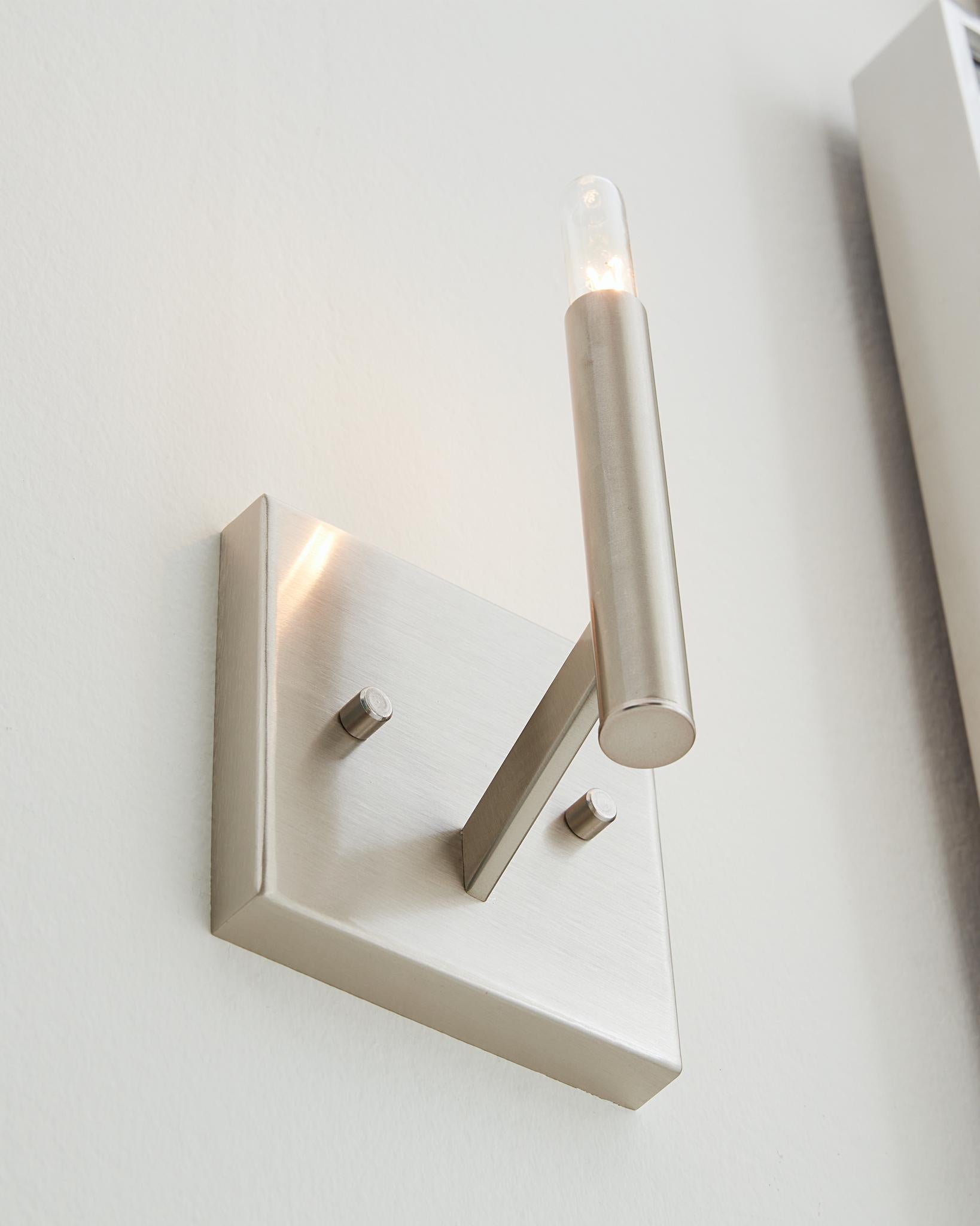 VISUAL COMFORT & CO., VECTOR ONE LIGHT WALL / BATH SCONCE, BATH VANITY LIGHT