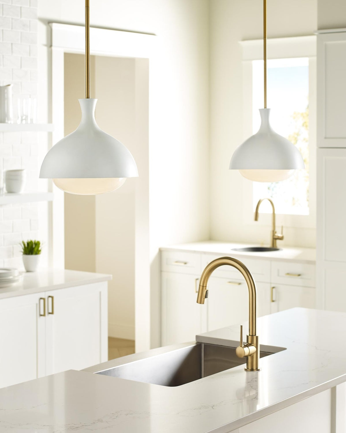 VISUAL COMFORT & CO., LUCERNE ONE LIGHT PENDANT, PENDANT LIGHT