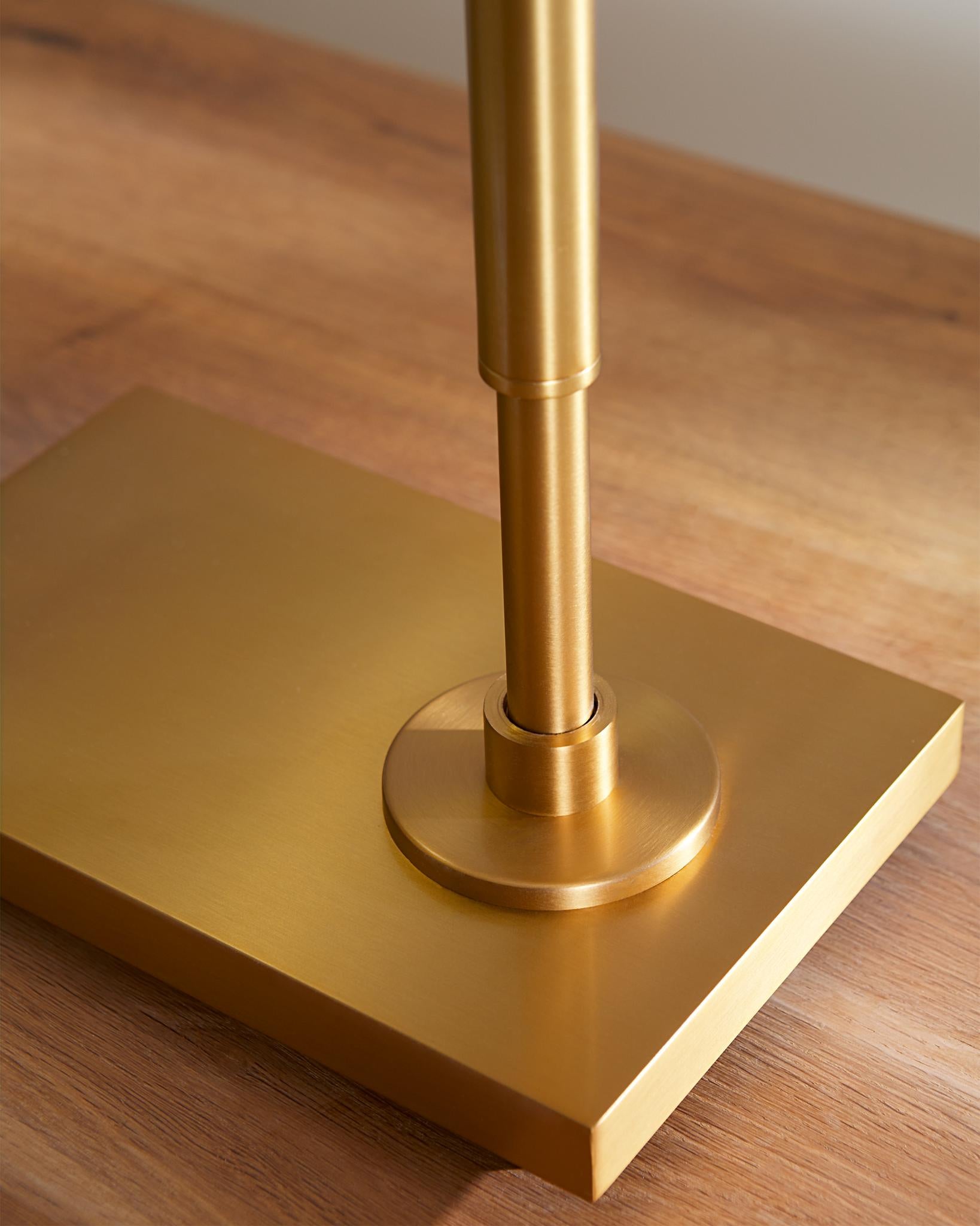 VISUAL COMFORT & CO., KENYON TASK TABLE LAMP, TABLE LAMPS