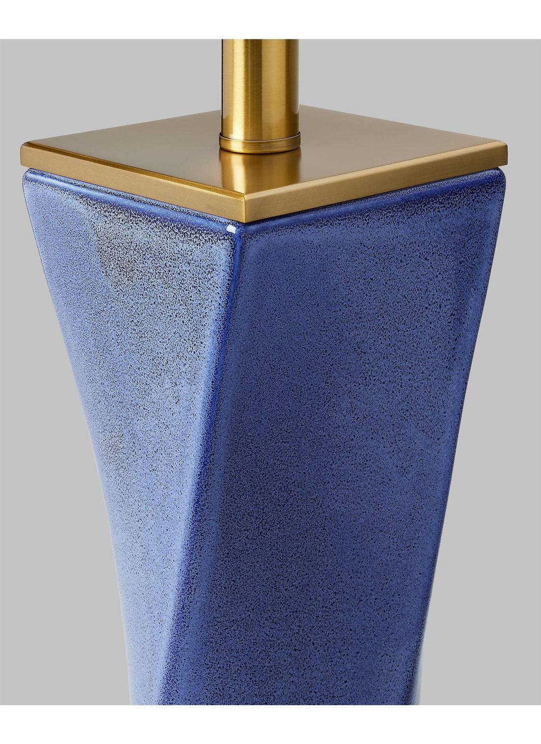 VISUAL COMFORT & CO., LAGOS TABLE LAMP, TABLE LAMPS